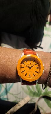 Octavia Quartz Watch Orange Dial Red Croc Embossed Band 1.5” Case New Battery